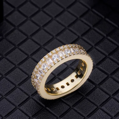 Joyería al por mayor Hip Hop Full Diamond Gold Plated Micro Inlaid Zircon Marca Hombre Mujer Parejas Anillo